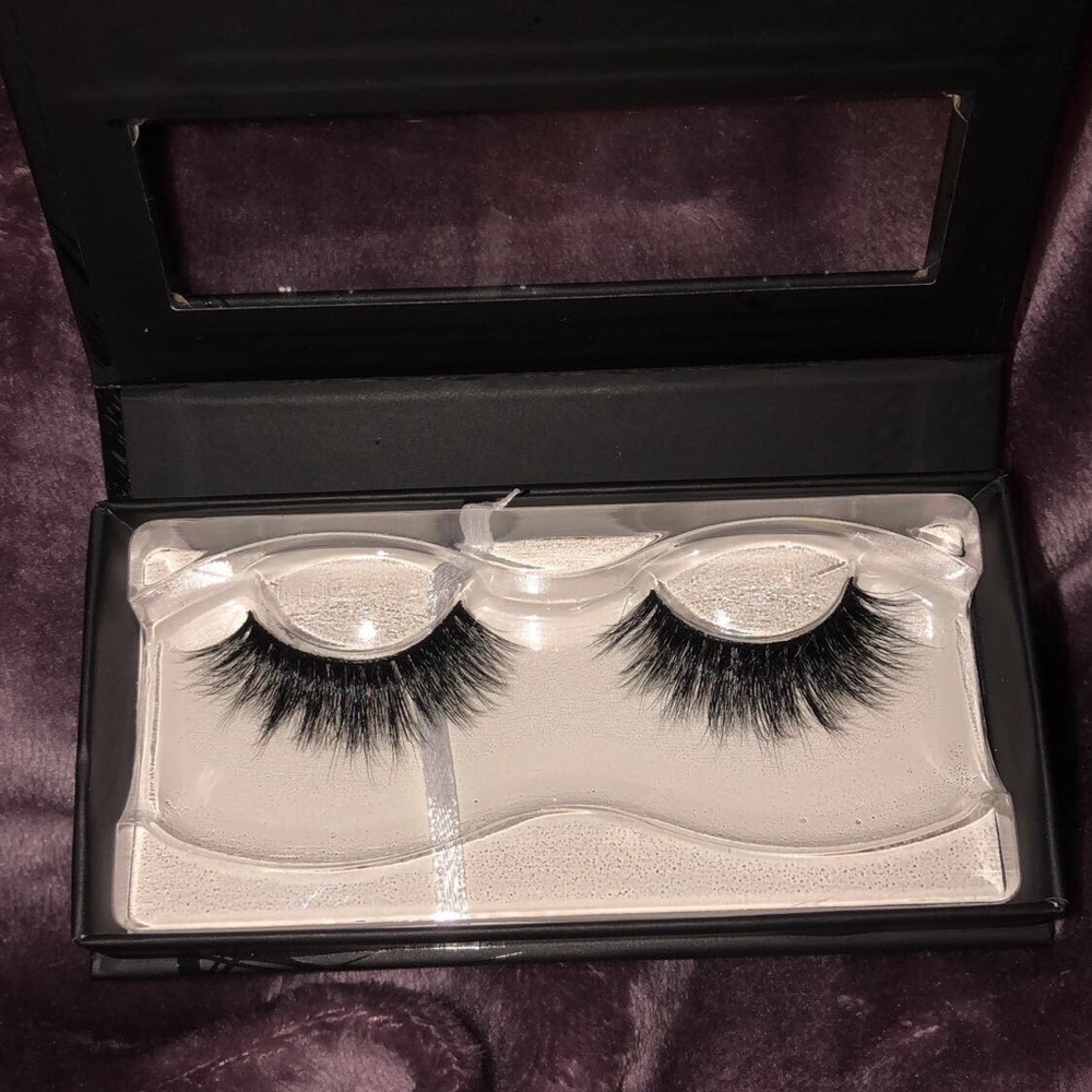Lilly ghalichi 3D false lashes